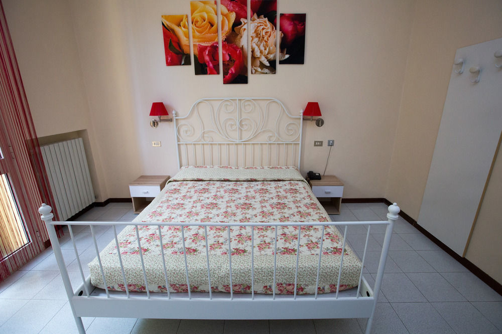 Hotel Arcoveggio 볼로냐 외부 사진